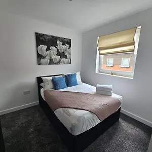 Panoramic City Views, Free Wifi, Canary Wharf Penthouse , London United Kingdom